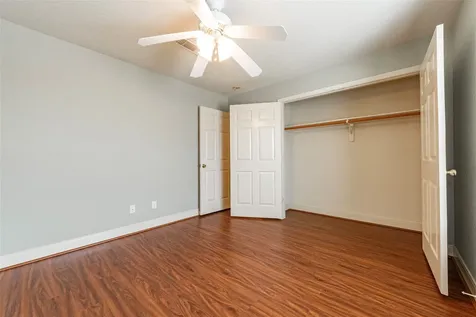 70 Tarpon Street Bayou Vista TX 77563