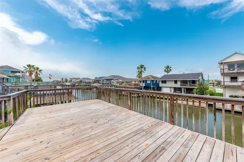70 Tarpon Street Bayou Vista TX 77563