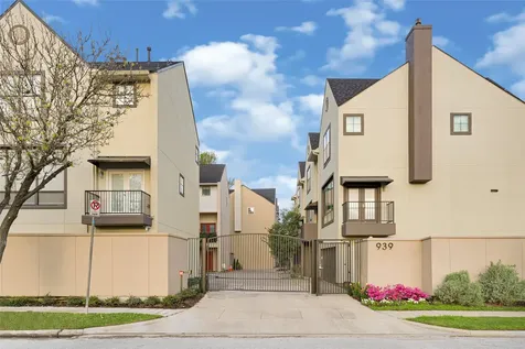 939 Colorado Street 8 Houston TX 77007