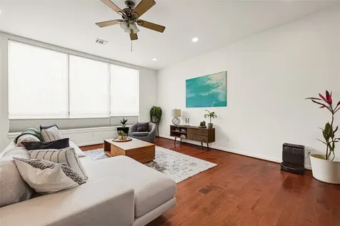 939 Colorado Street 8 Houston TX 77007