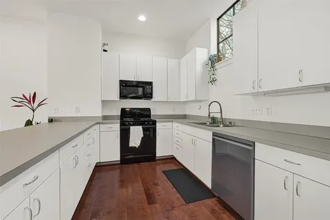939 Colorado Street 8 Houston TX 77007