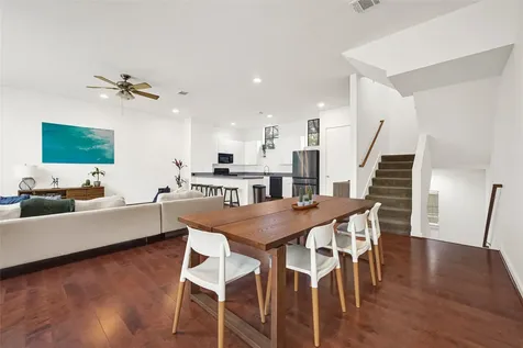 939 Colorado Street 8 Houston TX 77007