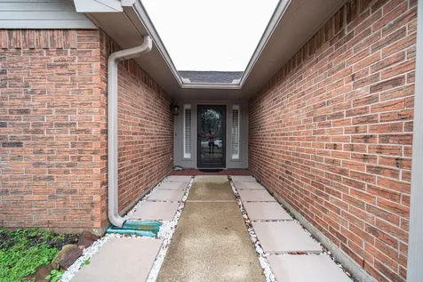 3026 S Peach Hollow Circle Pearland TX 77584