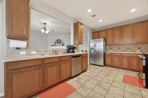 9110 Cavalier Lane Rosenberg TX 77469