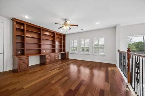 4943 Wigton Drive Houston TX 77096