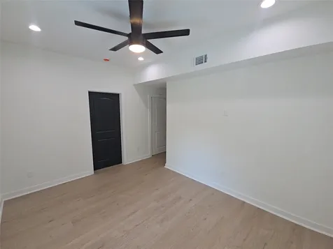 8101 Venus Street B Houston TX 77088