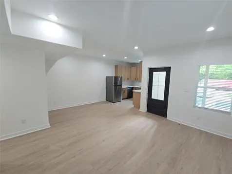 8101 Venus Street B Houston TX 77088