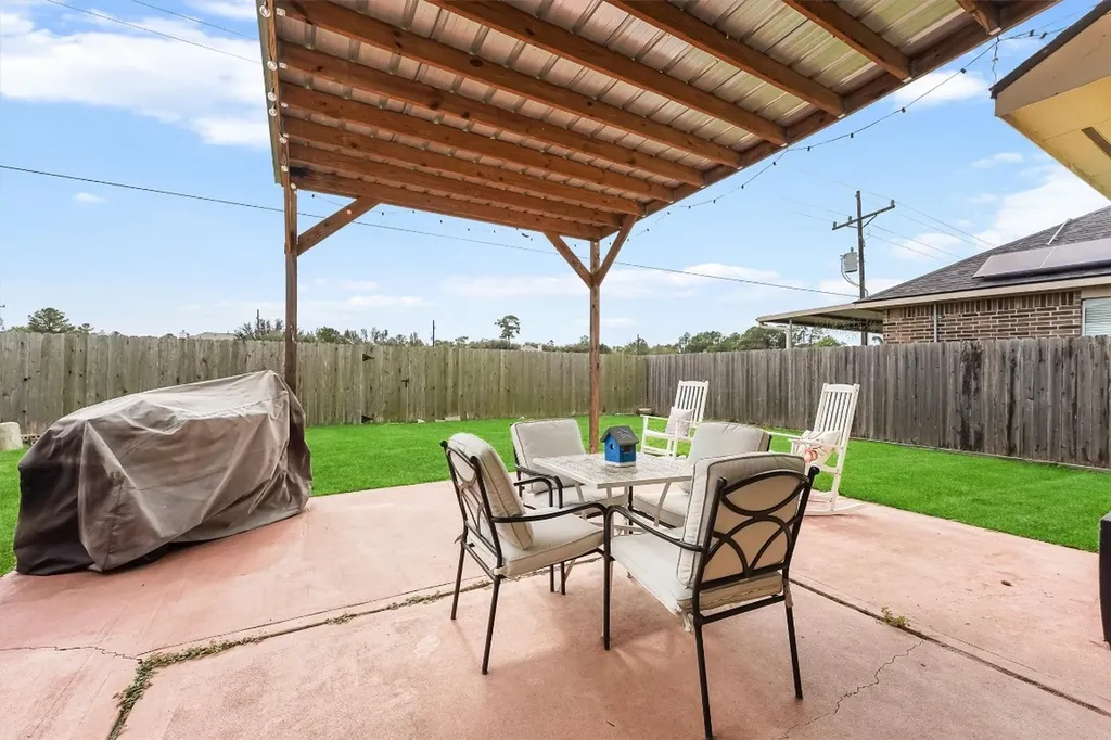 21526 Rose Mill Drive Kingwood TX 77339