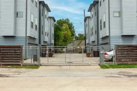 2903 Blodgett Street Houston TX 77004