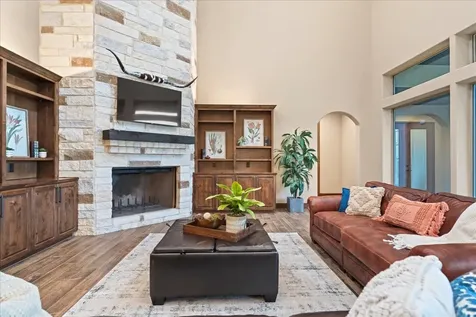 1951 Bridlewood Ranches Drive Wimberley TX 78666
