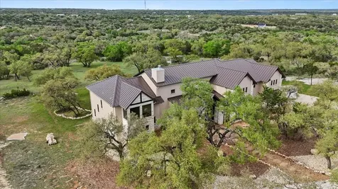 1951 Bridlewood Ranches Drive Wimberley TX 78666