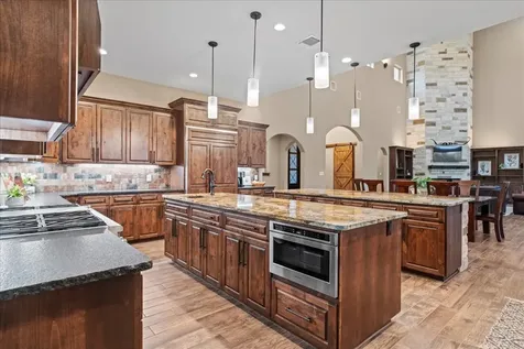 1951 Bridlewood Ranches Drive Wimberley TX 78666