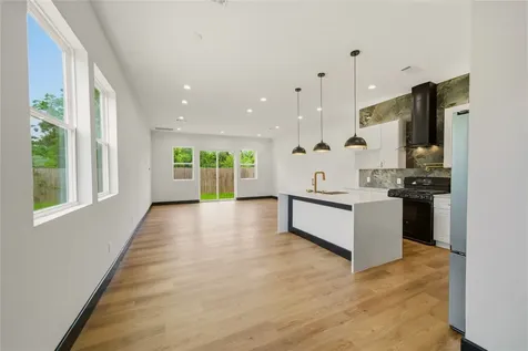 4439 Gunter Street Houston TX 77020
