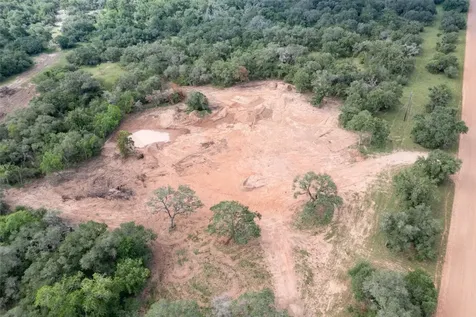 24.68 Acres Cattle Guard Road Yoakum TX 77995