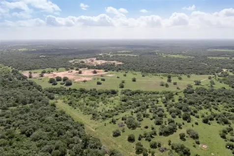 24.68 Acres Cattle Guard Road Yoakum TX 77995