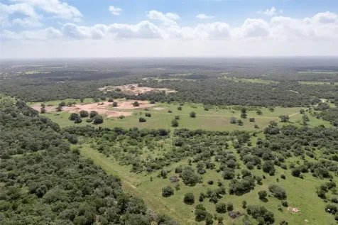 24.68 Acres Cattle Guard Road Yoakum TX 77995