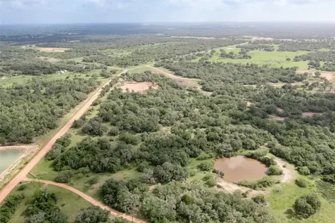 24.68 Acres Cattle Guard Road Yoakum TX 77995
