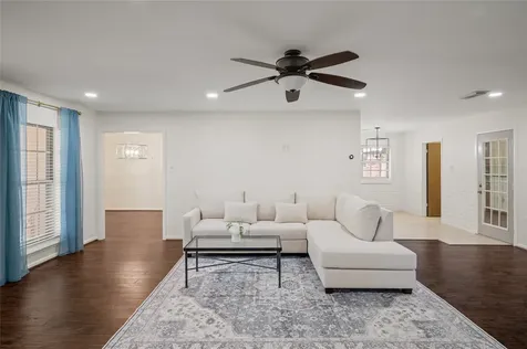 1906 Spillers Lane Houston TX 77043