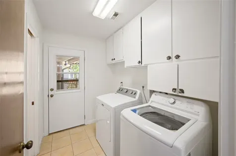 1906 Spillers Lane Houston TX 77043