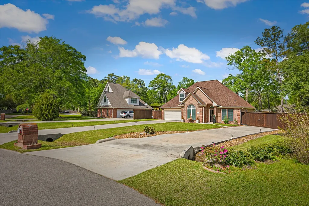 910 Apollo Street New Caney TX 77357