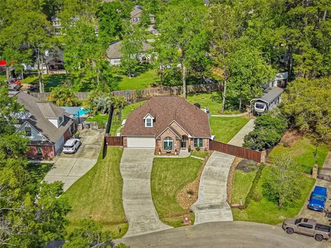 910 Apollo Street New Caney TX 77357