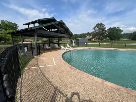 160 Wildwood Lake Drive N Huntsville TX 77340