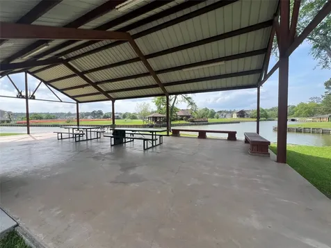 160 Wildwood Lake Drive N Huntsville TX 77340
