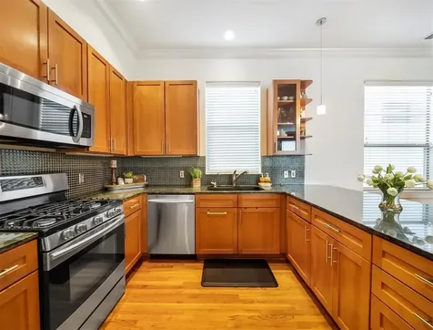 5535 Darling Street Houston TX 77007