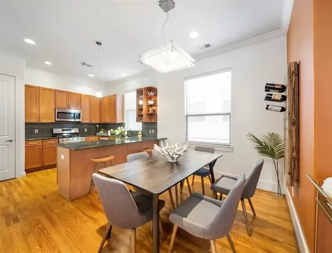 5535 Darling Street Houston TX 77007