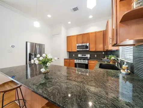 5535 Darling Street Houston TX 77007