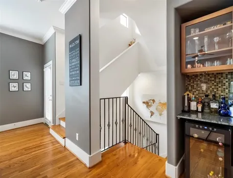 5535 Darling Street Houston TX 77007