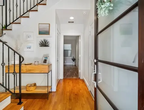 5535 Darling Street Houston TX 77007