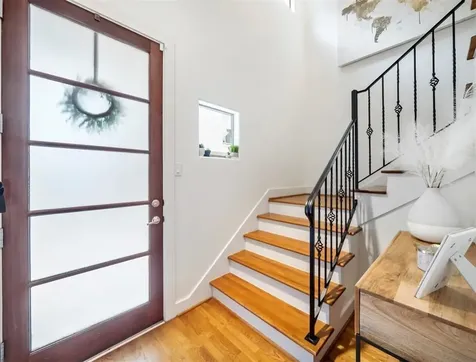 5535 Darling Street Houston TX 77007