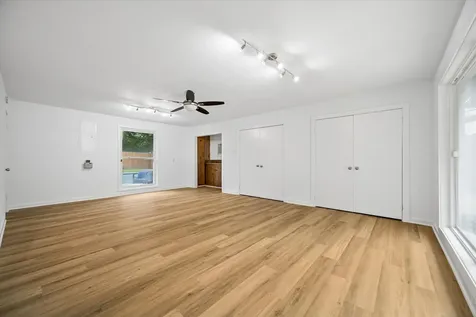 7102 Walkway Street Houston TX 77036