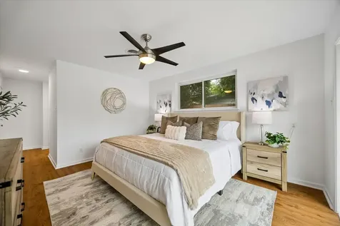 7102 Walkway Street Houston TX 77036
