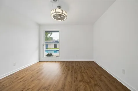 7102 Walkway Street Houston TX 77036