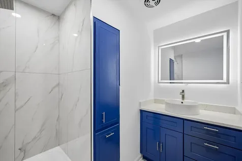 7102 Walkway Street Houston TX 77036