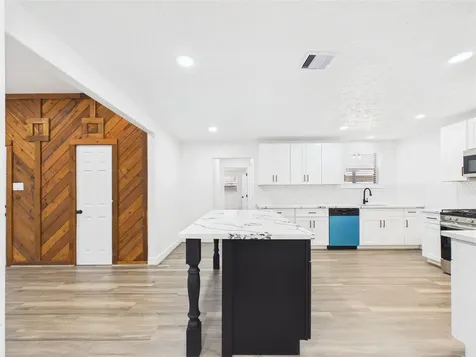 1210 Connie Street Alvin TX 77511