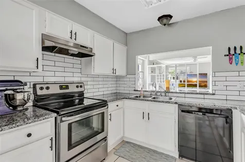 2138 Middle Creek Drive Houston TX 77339