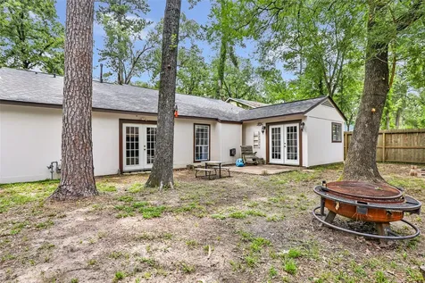 2138 Middle Creek Drive Houston TX 77339