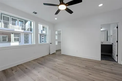 1805 Emir Street D Houston TX 77009