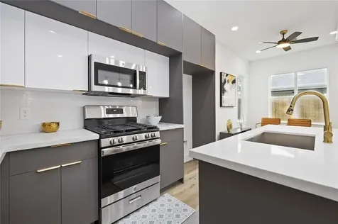 1805 Emir Street D Houston TX 77009