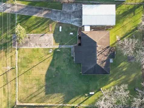 9313 State Highway 61 Hankamer TX 77560