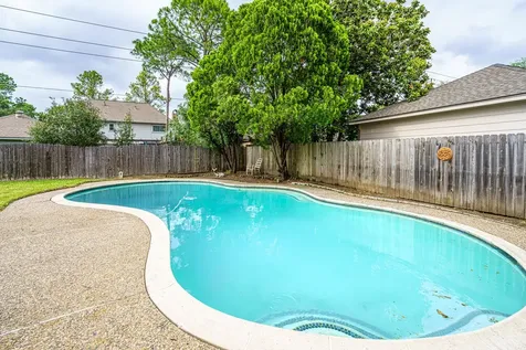 11322 Del Monte Drive Houston TX 77077