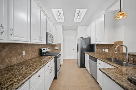 35 Ledgestone Place The Woodlands TX 77382