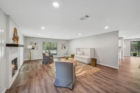 10726 Riverview Drive Houston TX 77042