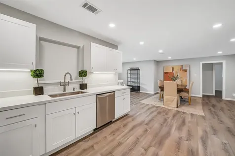 10726 Riverview Drive Houston TX 77042