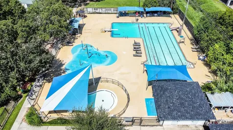 10726 Riverview Drive Houston TX 77042