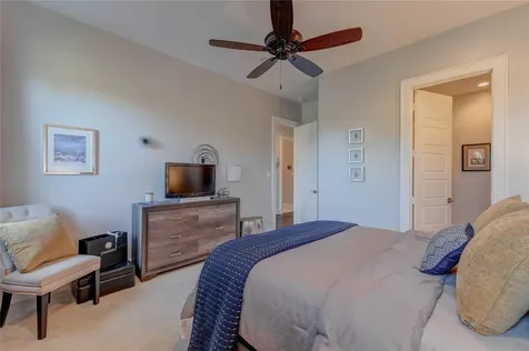 2111 Saxon Drive Houston TX 77018