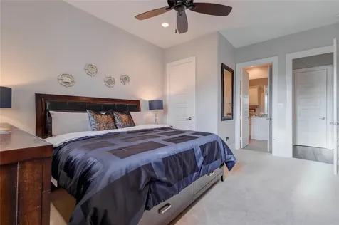 2111 Saxon Drive Houston TX 77018